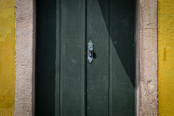 8176a77b 303d 4a4b bb5b d975d5a99fa4 rw 600